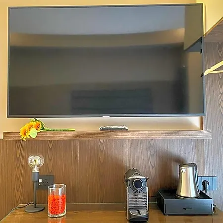Borgiarooms B&B 밀라초