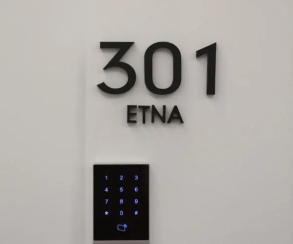 Borgiarooms Bed and Breakfast Μιλάτσο