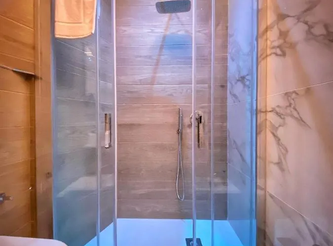 Borgiarooms Bed and Breakfast Μιλάτσο